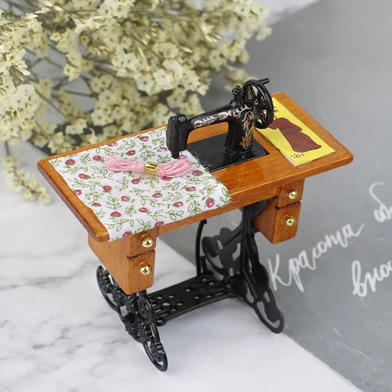 1 Pcs Miniature Sewing Machine with Cloth for 1/12 Scale Dollhouse Decoratio