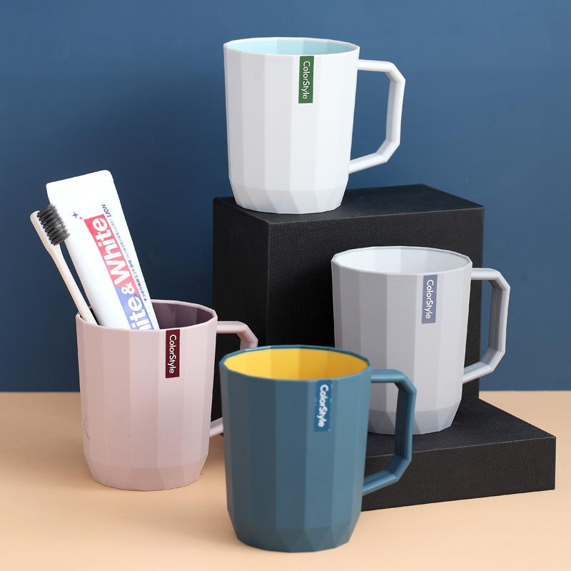 Детские парные стаканчики для полоскания рта для студентов в высококлассном отеле