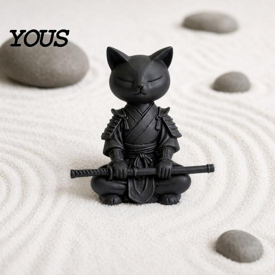 Художественная коллекционная фигурка кота-рыцаря, 3D-печать, медитирующий декор для стола в позе дзен-воина, современное произведение искусства, минималистичная матовая скульптура животного