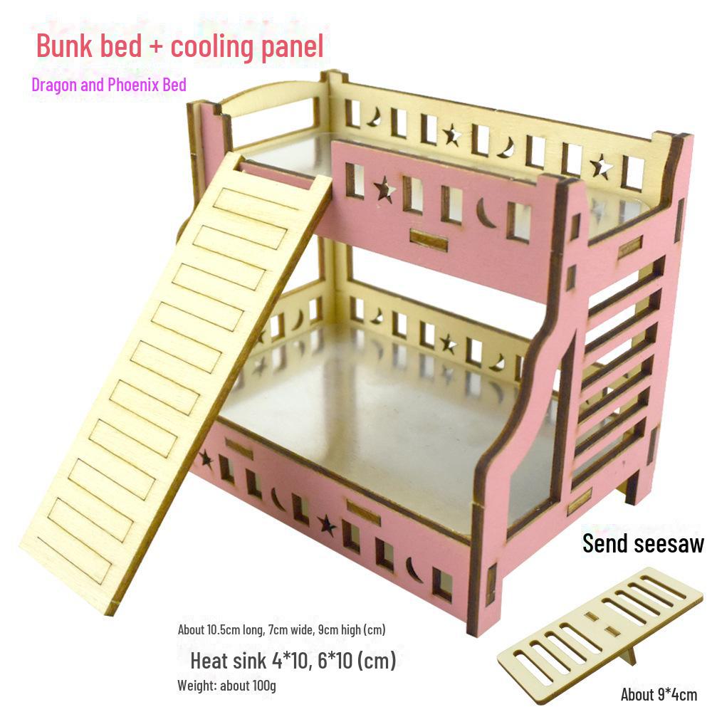 Домик-машина для хомяков из цельного дерева с лестницей и платформой-гнездом для всех сезонов.