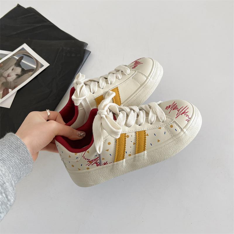 Милые граффити ретро круглые туфли на высокой платформе белые женские туфли 2025 года новые универсальные легкие повседневные туфли для сноуборда