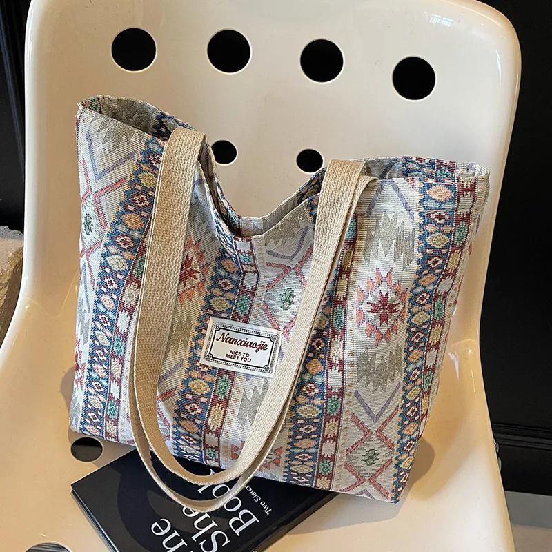 WTEMPO Casual Zipper Versatile Tote Shoulder Bags Women's Commuting Printed Handbags Ethnic Style Large Capacity Canvas Bags