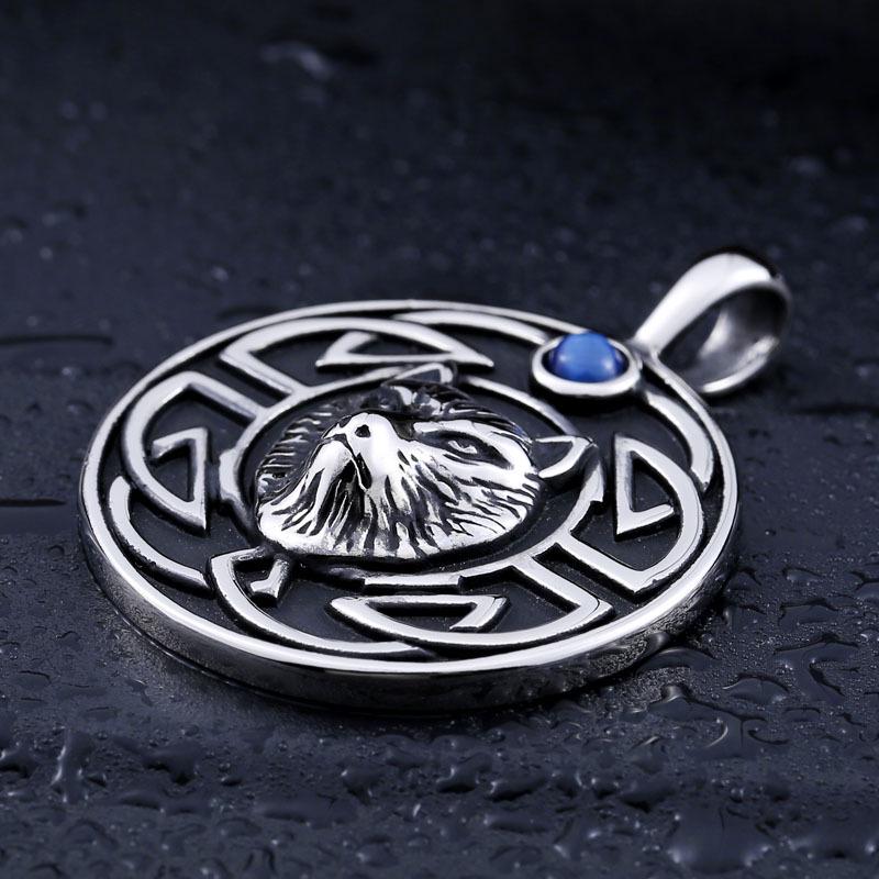 Кулон Железный Человек Голова Волка: Мужская титановая сталь с бриллиантовой инкрустацией