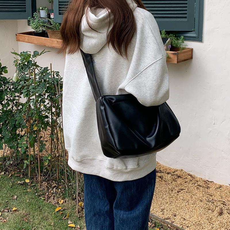 Женская сумка Niche Tote из мягкой кожи большой вместимости 2025 года — идеальный вариант для поездок в колледж