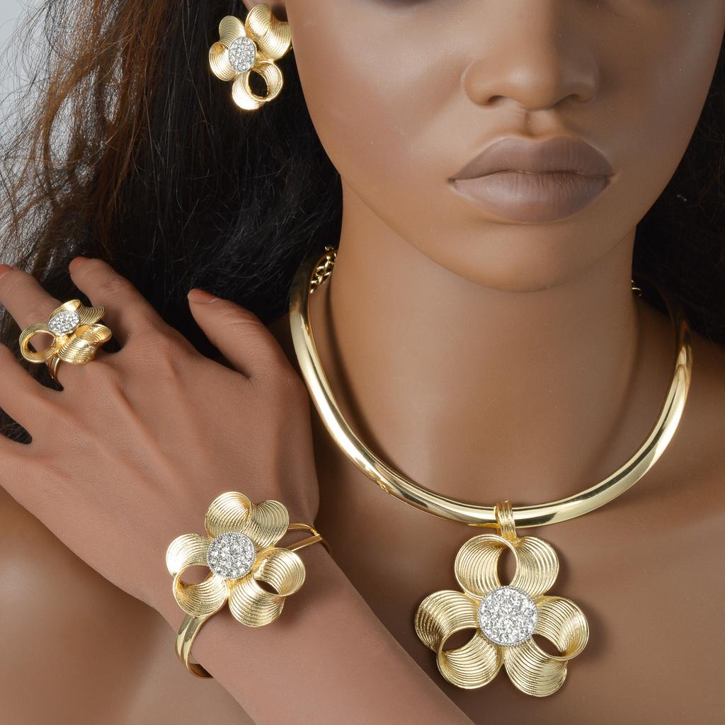 Medieval Jewelry Five-petal Three-dimensional Flower Pendant Collar Bracelet Ring Earrings Set Light Luxury Dinner