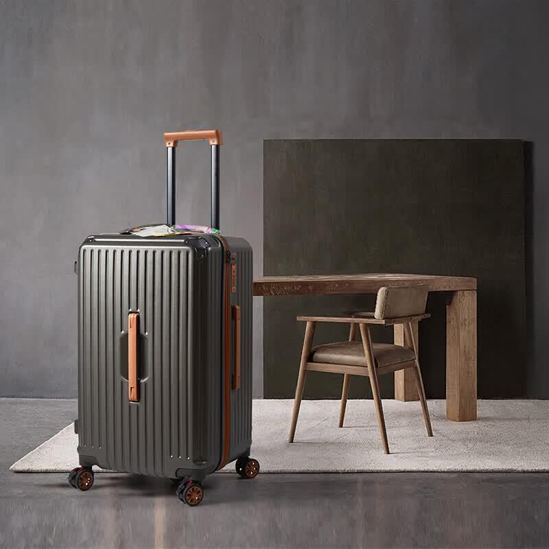 ZMN Woodpecker 26-inch Hardside Spinner Luggage