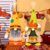 Безликая кукла на День Благодарения с ornaments-пугало с кленовым листом для осеннего подвесного декора