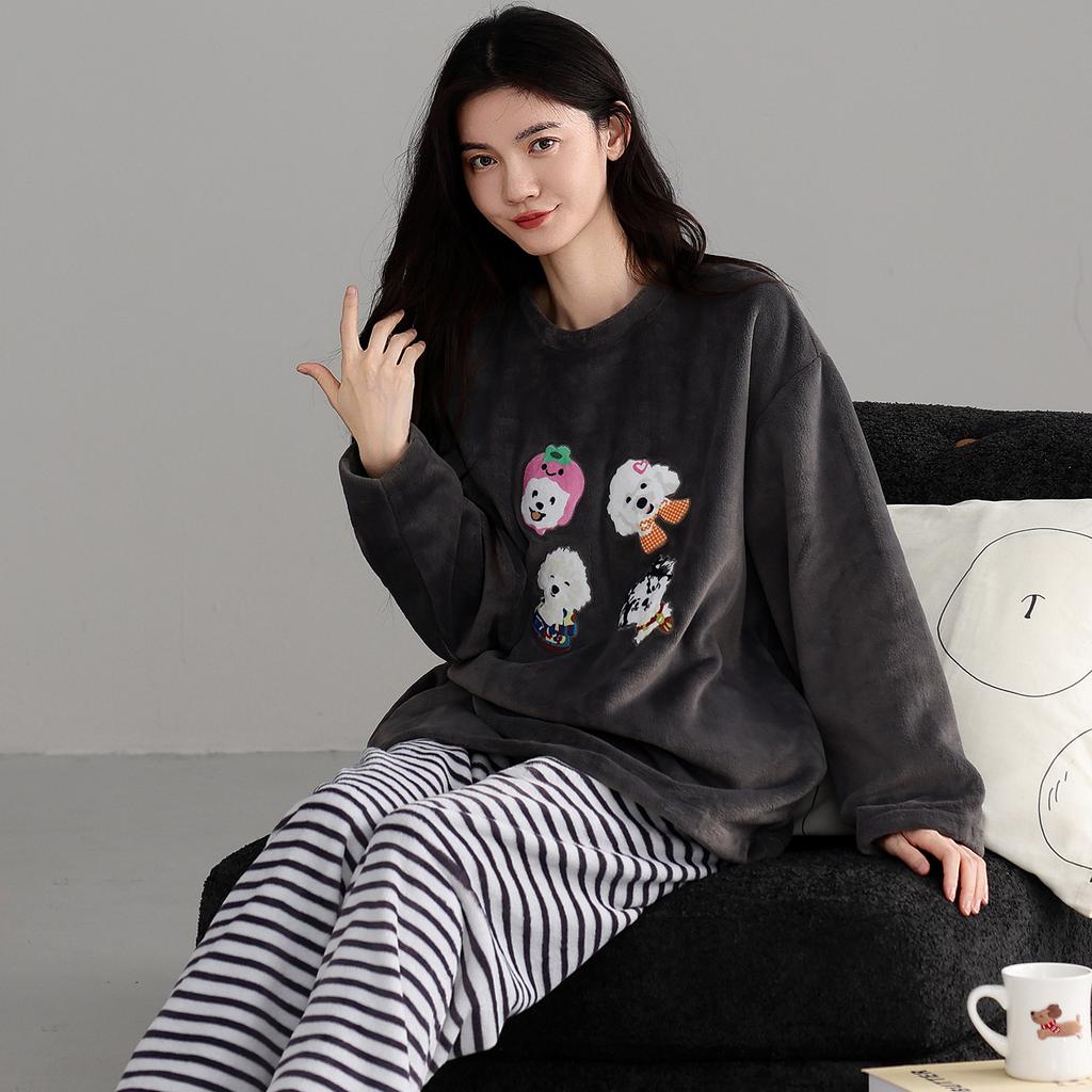Pajamas Ladies Autumn And Winter Flannel Homewear Winter Coral Fleece Thickened Fleece Warm Striped Set