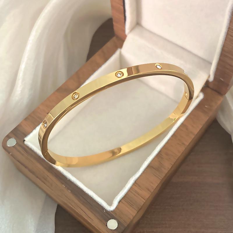 18k Rose Gold Diamond Buckle Bracelet - Korean Stylish Design, High-End Jewelry