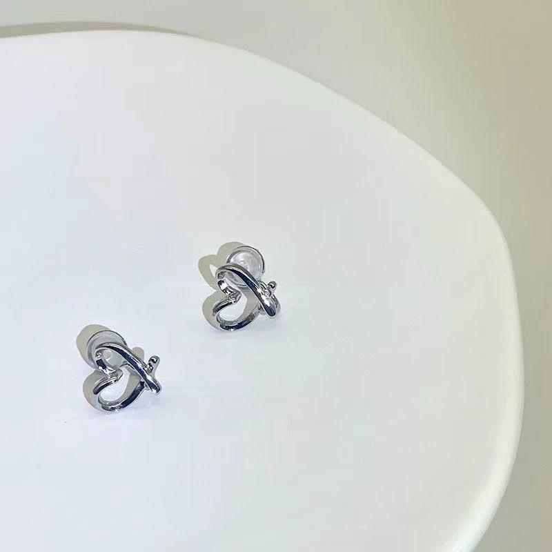 Силиконовые зажимы для ушей без проколов, простые высококачественные маленькие милые серьги с любовным темпераментом