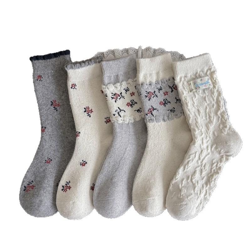 Floral Wool Socks for Women In Autumn and Winter, Thickened and Warm Cashmere Embossed Mid-calf Socks, Trendy Pile Socks for Winter
