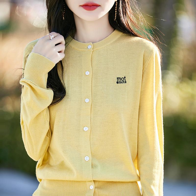 Женский легкий кардиган из 50% шерсти и 50% шелка Mulberry — универсальный трикотаж на все 4 сезона для комфорта и стиля в любое время года