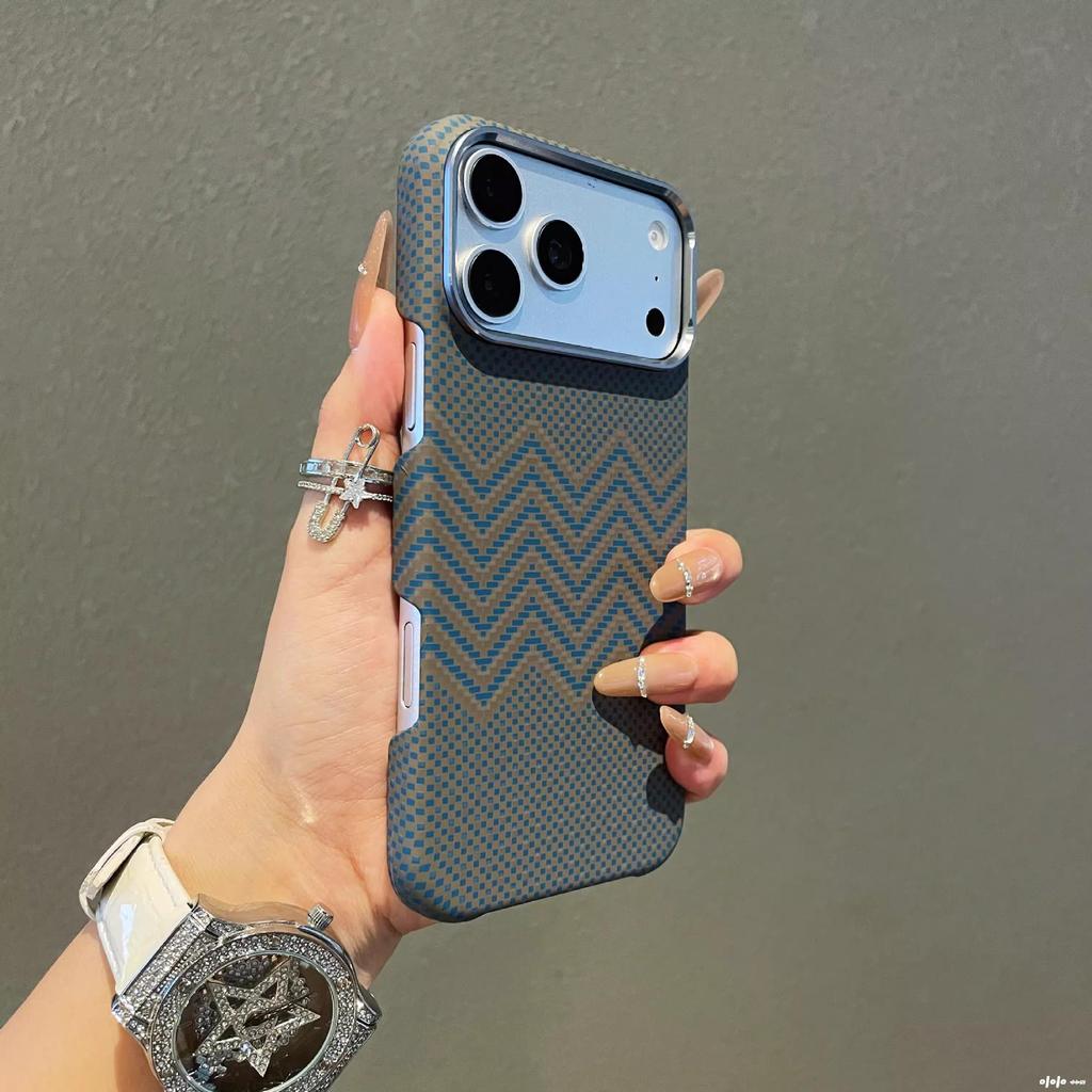 Защитный чехол с текстурой кевлара и магнитной фиксацией для Apple 17 Pro Max с водостойким покрытием, приятным на ощупь
