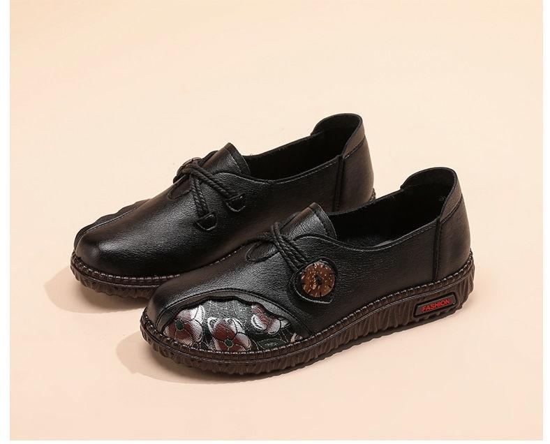 Ретро балетки с двойными ремешками женская осенняя обувь кожаные мокасины туфли с широким носком для мамочек пожилые дамы мокасины с принтом