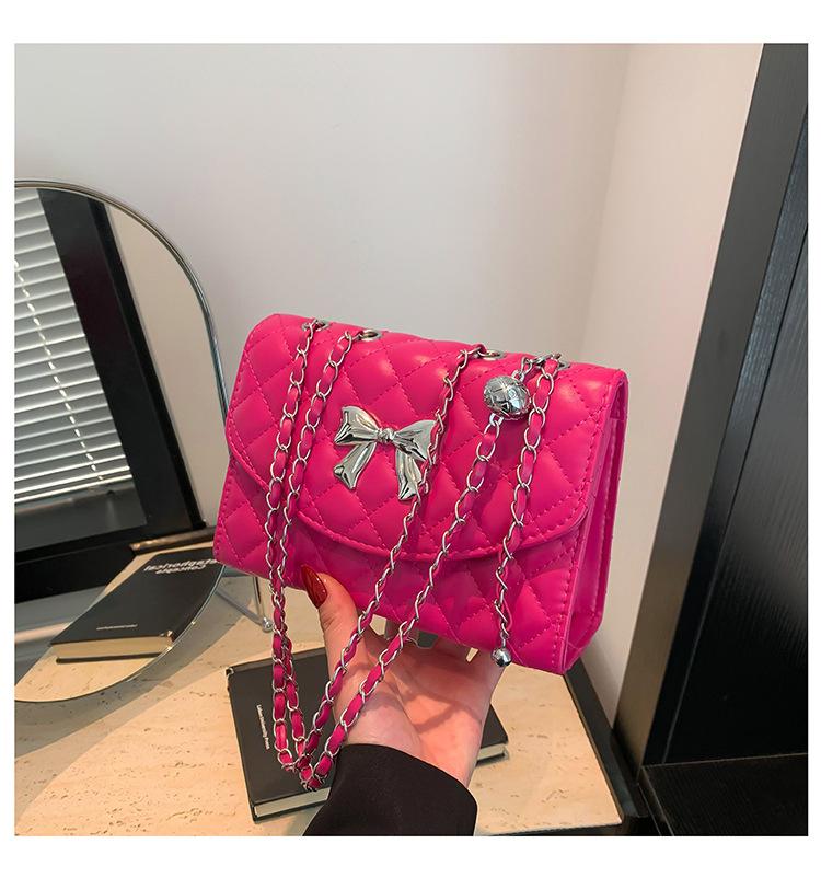 Новая фактурная маленькая квадратная сумка-цепочка в иностранном стиле для женщин 2024 года, повседневная сумка-мессенджер через плечо