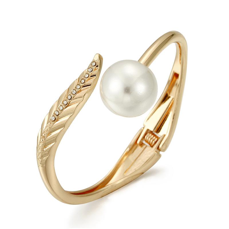 New Style Simple Bracelet Open Accessory Bracelet for Women Asymmetrical