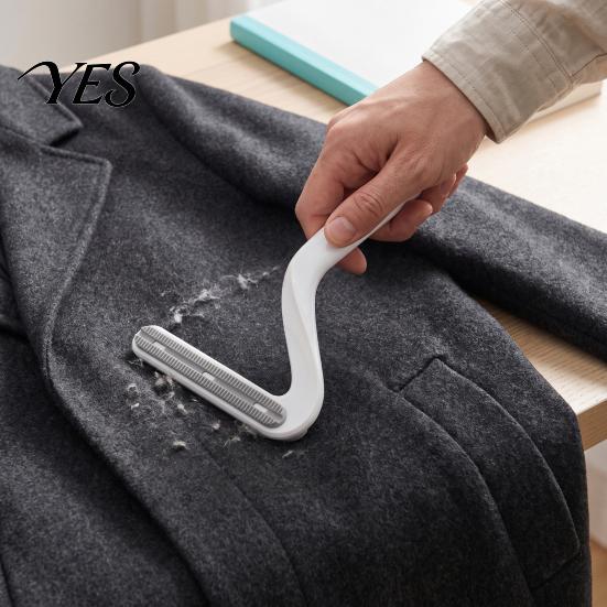 Eco Friendly Clothing Tool Double Sided Lint Remover for Clothing, Portable Golf Club Shape Fabric Shaver Handheld Pet Fur Removing Hair and