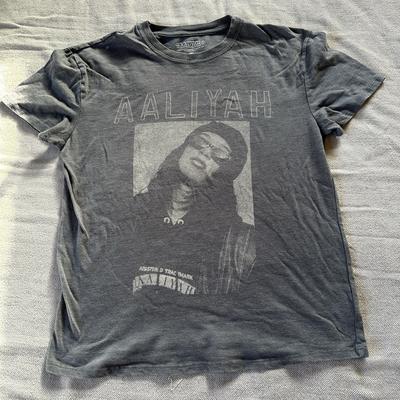 Женская футболка унисекс в ретро-стиле с изображением певицы Aaliyah, размер L