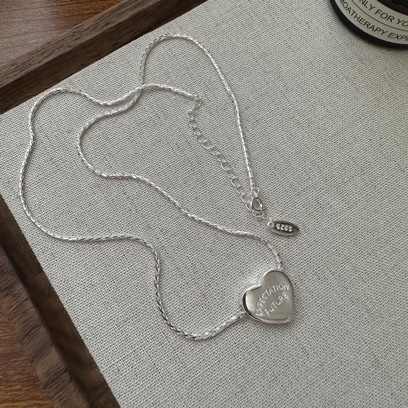 S925 Sterling Silver Heart-Shaped English Letter Necklace Blogger Style Niche Design Glossy Love Collarbone Chain