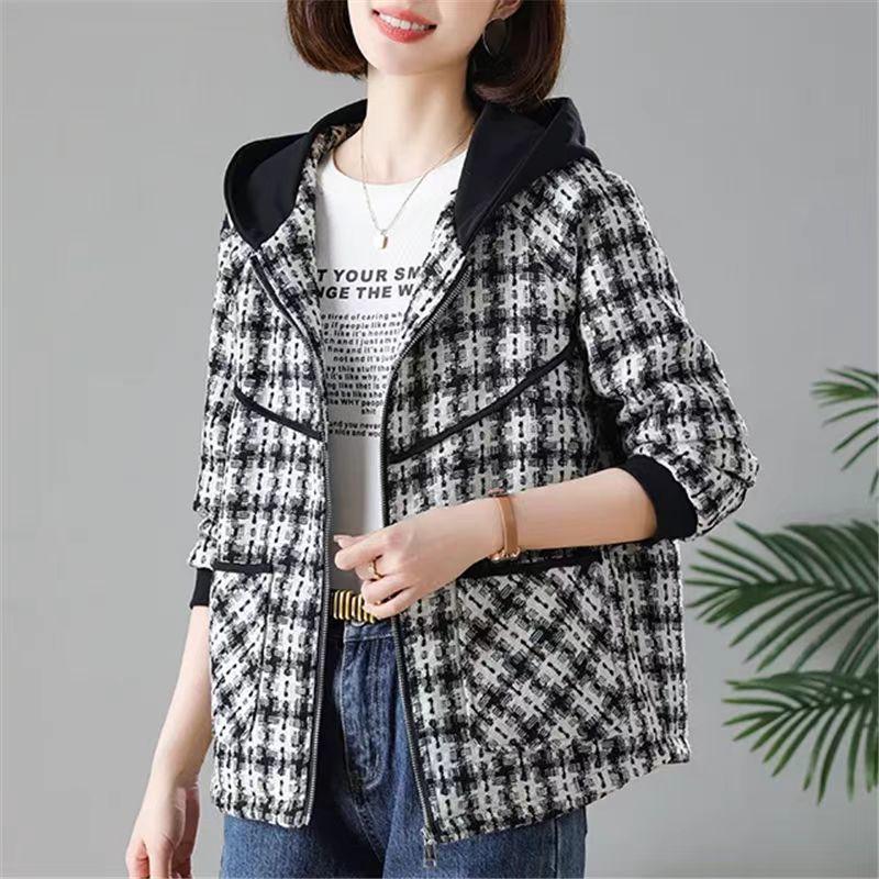 Chic Spring Hooded Checkered Coat Women Short Jacket Middle Aged Mom Fashion Casual Outerwear