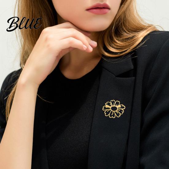 Multi-purpose Brooch Women Smooth Surface Hollow Sun Flower Design Lapel