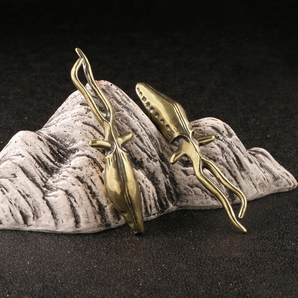 Squid Metal Figurine Brass Marine Organisms Vintage Home Decor Office Desk Decoration Mini Simulation Animal Souvenir Gift