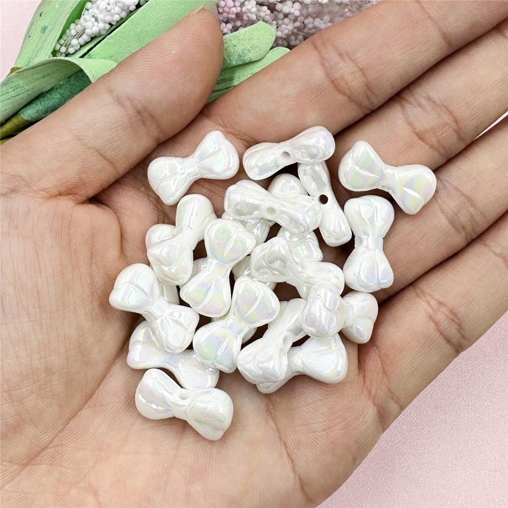 Креативные ослепительные акриловые маленькие бусины в виде банта, материал для самостоятельного изготовления бисера, подвеска, мода для браслета, 20 шт., брелок для изготовления ожерелья, 9,7*17,9 мм