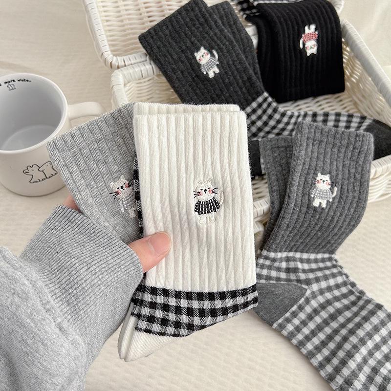 Kitten Embroidery Cartoon Plaid Mid-Calf Women's Socks - Preppy Style Japanese Checkered Stripes for Autumn/Winter