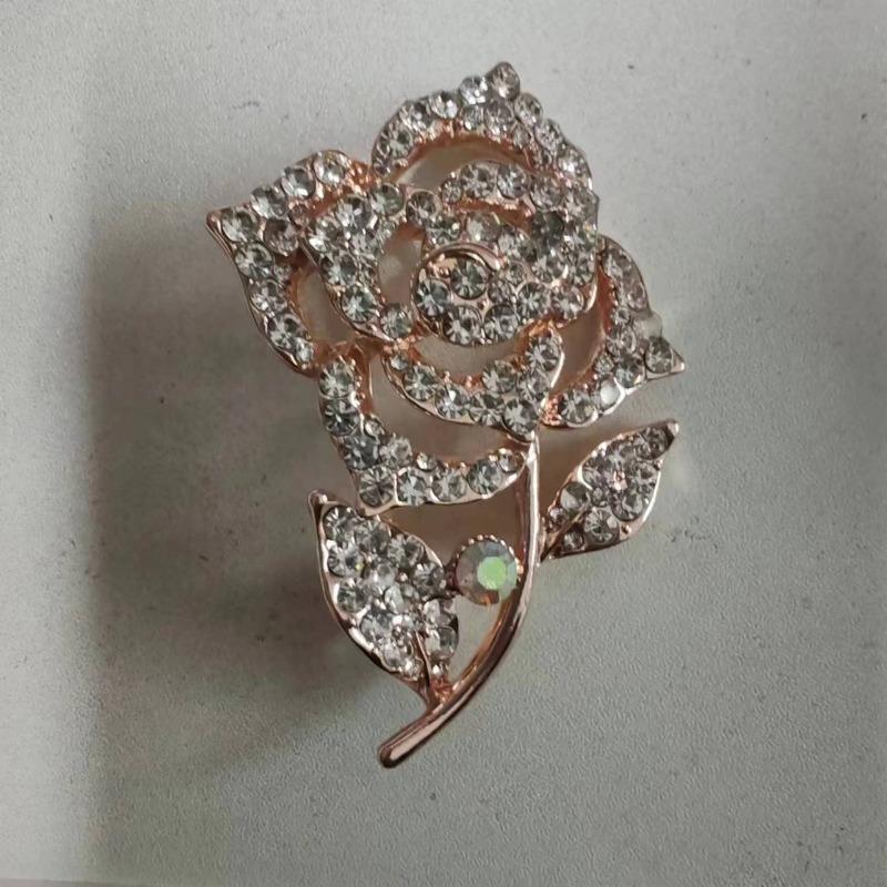 Brooch High-End Niche Silk Scarf Buckle Alloy Diamond Coat Pearl Corsage Pin Accessories