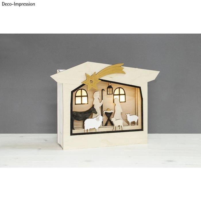 Crèche DIY en bois à monter soi-même 24 x 24 x 6,3 cm