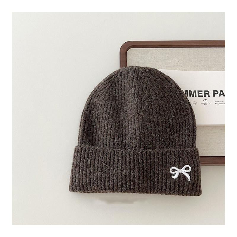 1 шт. Милая детская шапочка с бантом для девочек, модная вышитая шапочка с бантом, вязаная крючком, детская милая осенне-зимняя утолщенная вязаная шапка
