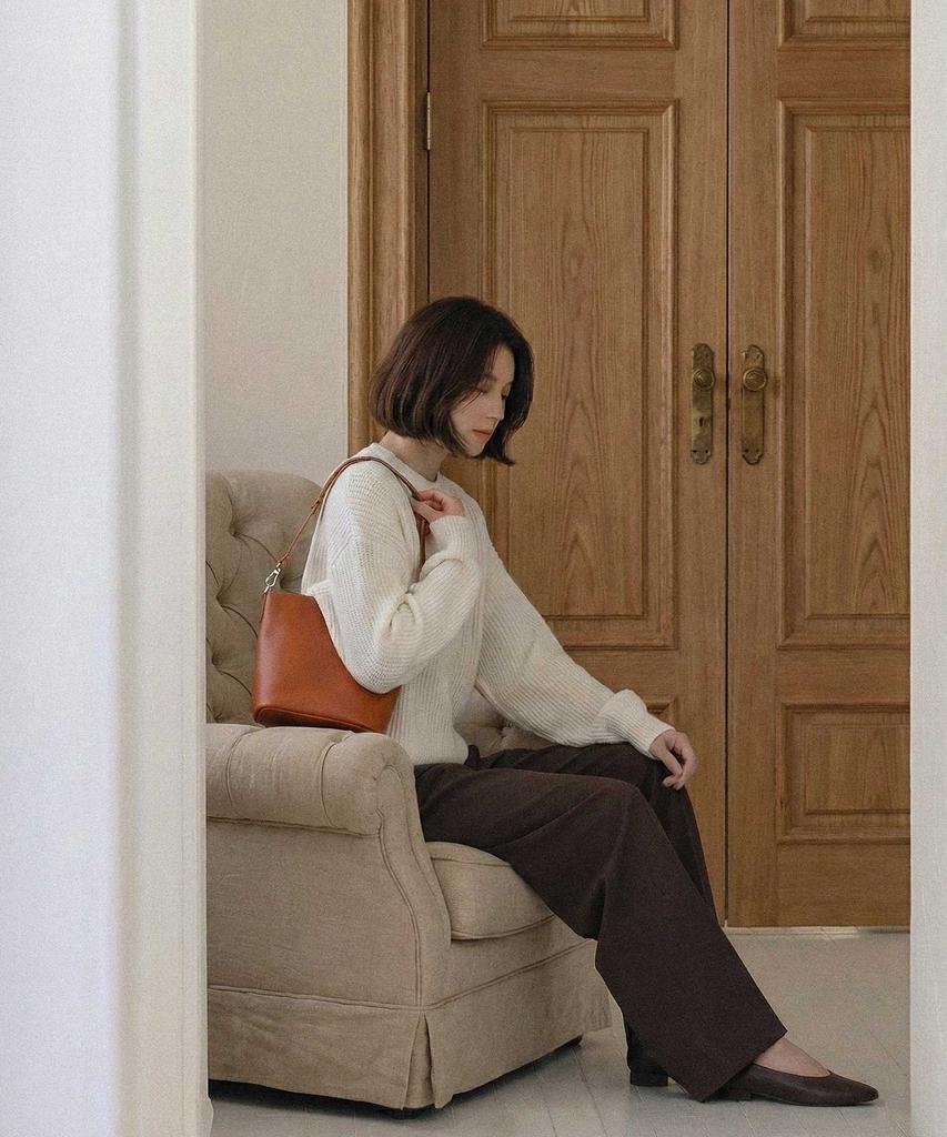 Hevitz 141 Crossbody с арочным дизайном