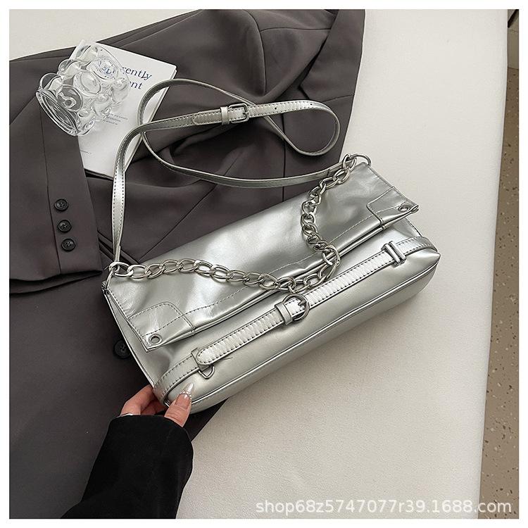 Niche 2025 New Underarm Bag Women's Large-capacity Trendy Cool Chain Shoulder Bag Casual Commuter Versatile Messenger Bag