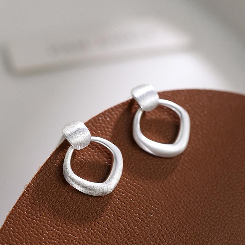 ANENJERY Simple Diamond-shaped Geometric Stud Earrings Women's Temperament Versatile Popular Jewelry