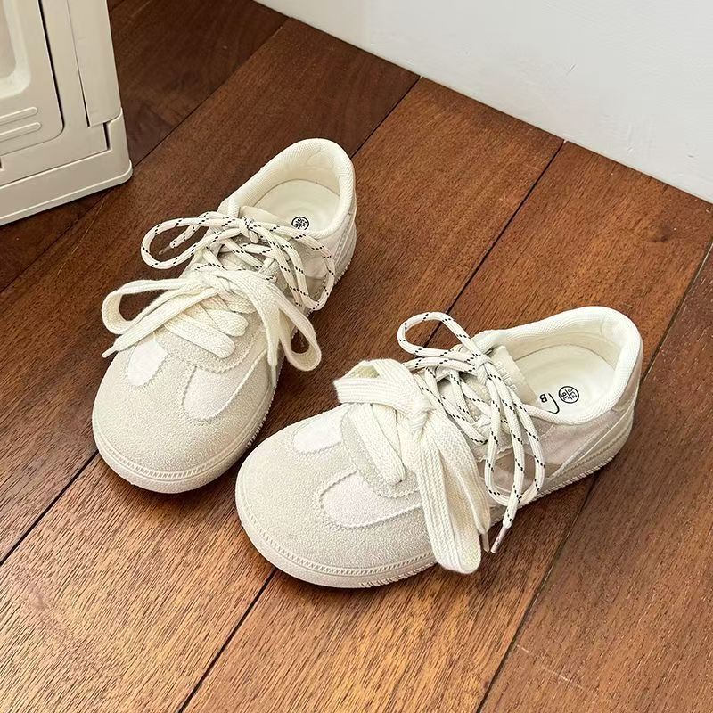 Ретро повседневная спортивная обувь нишевый дизайн чувство плоской подошвы немецкие кроссовки женские весна 2025 новые уродливые милые большие головные уборы