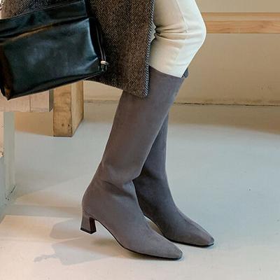 Женские замшевые сапоги до колена, сексуальные туфли на высоком каблуке, зимние новые дизайнерские ботинки челси с квадратным носком, туфли-лодочки для вечеринок Mujer Botas