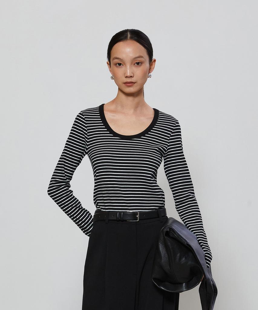 NOTIA Pointed U Neck Line T-Shirt - Black Stripe