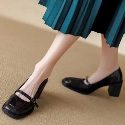 Туфли в стиле ретро из мягкой кожи с квадратным носком и небольшим вырезом для женщин, массивные туфли Мэри Джейн для офиса с пряжкой на ремне