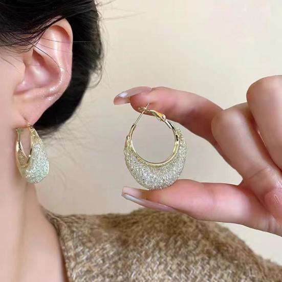 1 пара женских сережек-колец C-образной формы с ажурным сетчатым дизайном, блестящие кубические цирконии, висячие серьги