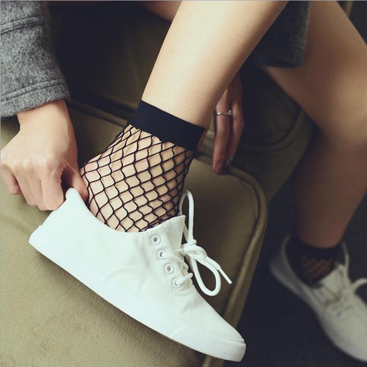 Breathable Women's Summer Mesh Short Socks - Sweat-Absorbent, Stylish Fishing Mesh Design