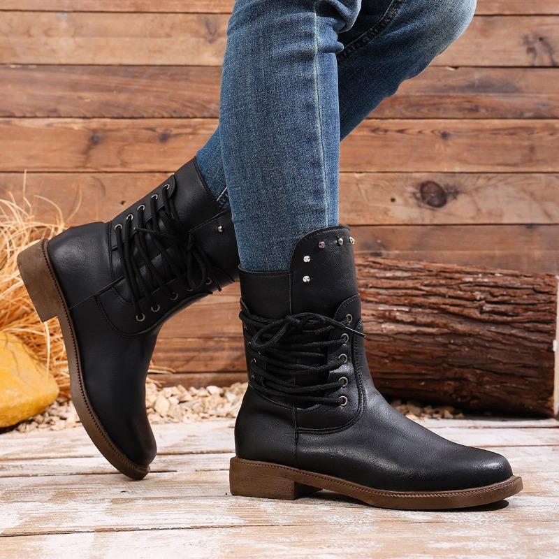 Women's Autumn British Style Vintage Distressed Studded Short Boots - Plus-Size, Lace-Up, Retro