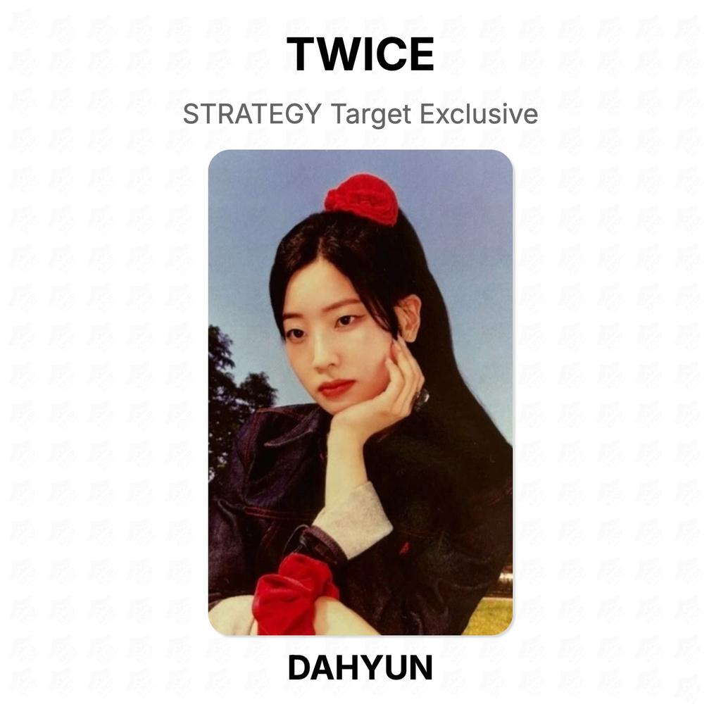 Twice STRATEGY Эксклюзивная официальная фотокарточка Target