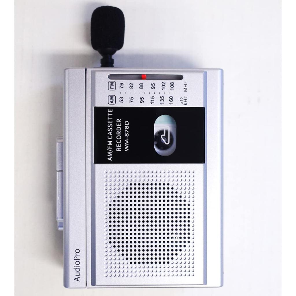 Tosho Radio and Cassette Sound Collection Compatible with Power Supply Disaster Voice Earphones Silver Player, Compact, Microphone, AM/FM/Wide FM,