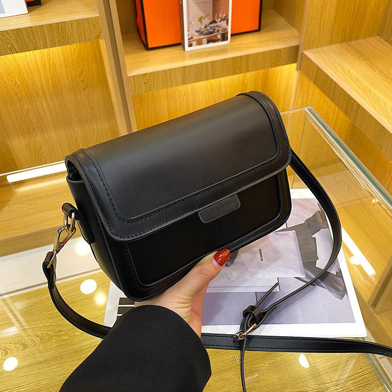 Сумка женская новая модная контрастного цвета на одно плечо под мышку маленькая квадратная сумка текстура ретро косая сумка