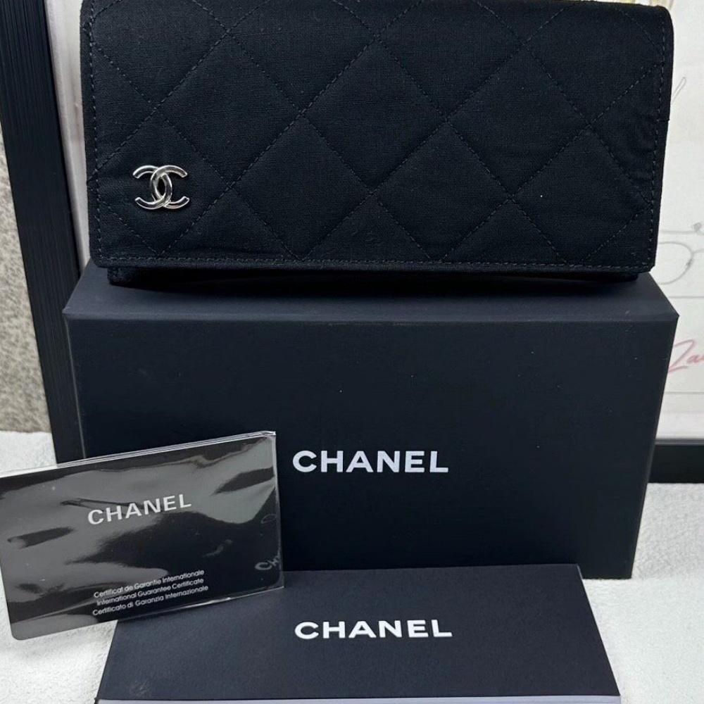 Chanel Черный Стеганый Тканевый Футляр для Очков