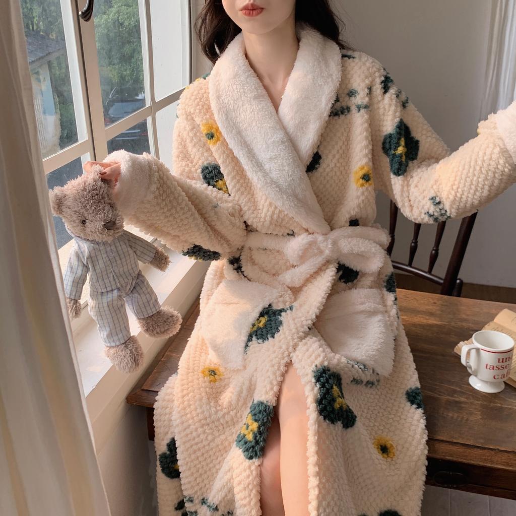 Халаты женские однобортные толстые свободные зимние теплые домашние простые для отдыха популярные для колледжа с V-образным вырезом женские уютные