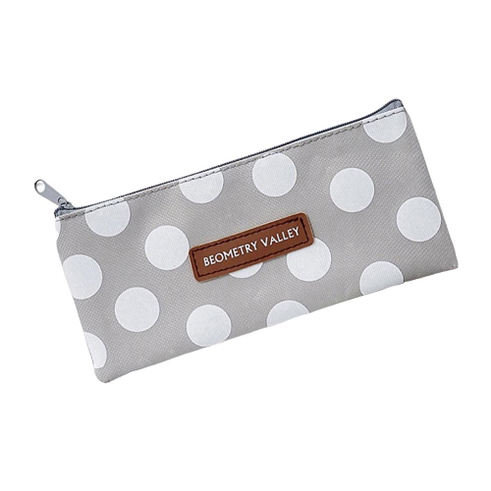 Плоский пенал на молнии в клеточку или горошек