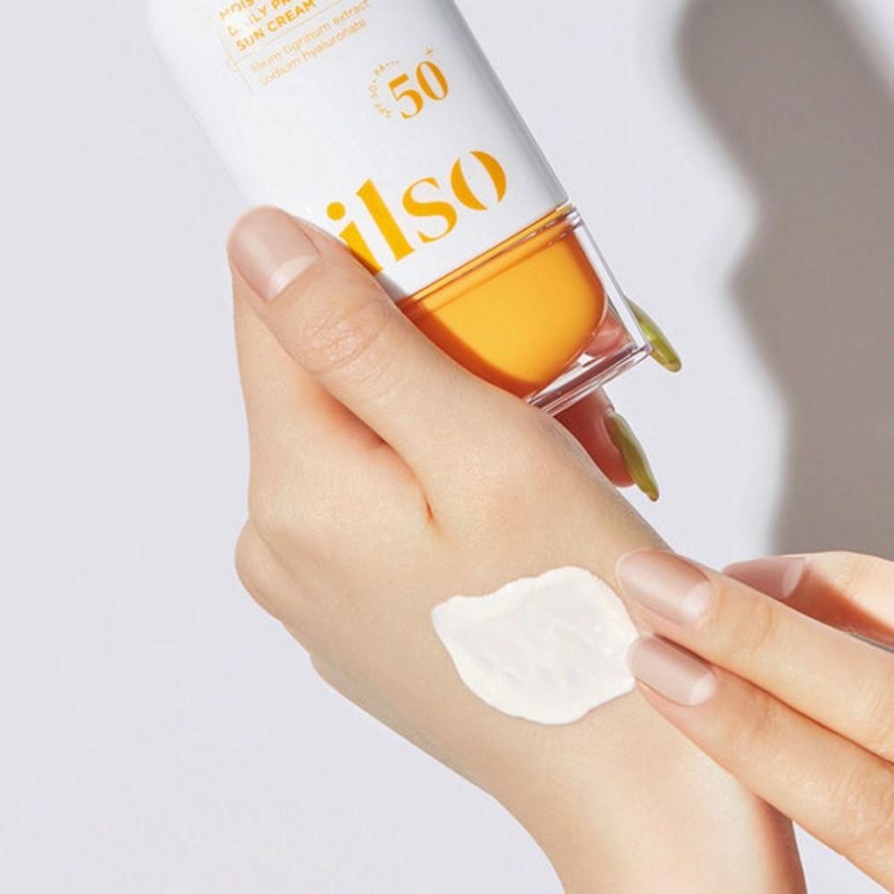 ilso Увлажняющий ежедневный защитный солнцезащитный крем SPF50+ PA+++, 50 мл, 3 шт.