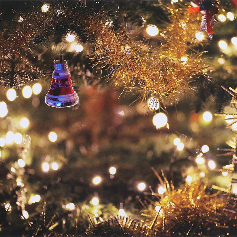 Рождественская подарочная упаковка: Плотная мелованная бумага с деревьями и лосями