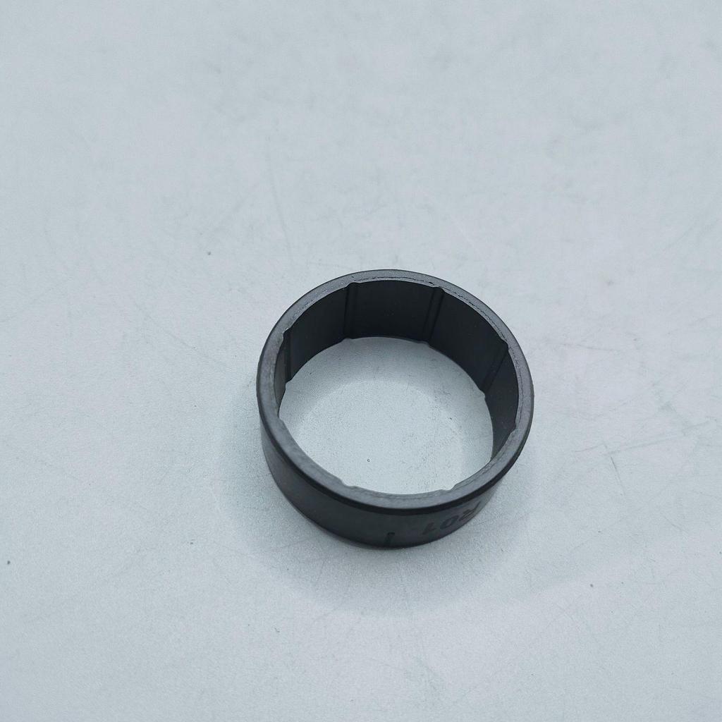 F2GW60261AA Transfer Case Oil Seal Spacer Sleeve for Ford Escape/New Edge Spacer Ring Accessories
